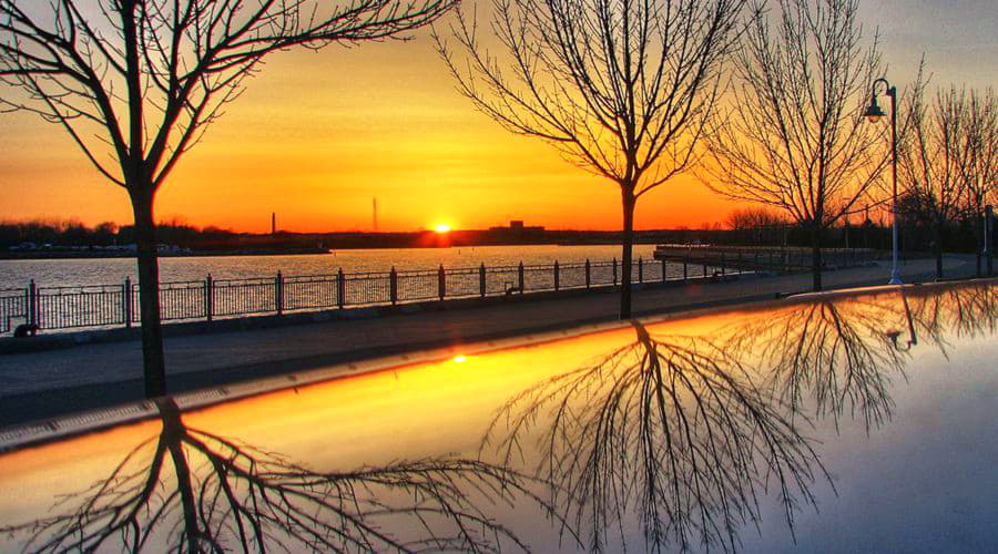 Nossos serviços de aluguel de carros oferecem uma seleção diversificada de veículos em Whitby.